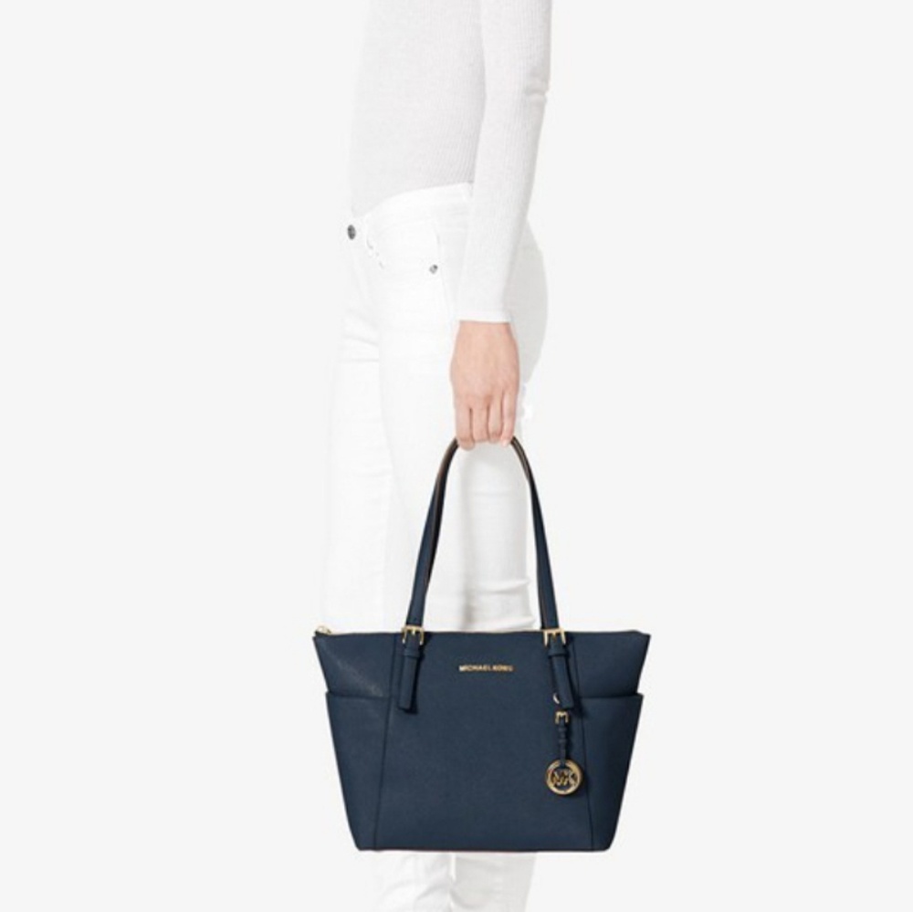 Michael Kors Large Jet Set Tote - Picture 3 of 3